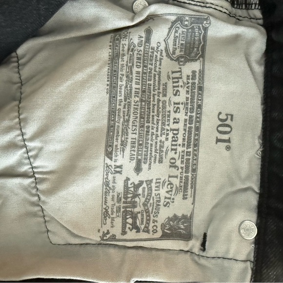 Levi's 501 Black Jean Shorts for Women Raw Hem 29 - Picture 4 of 6